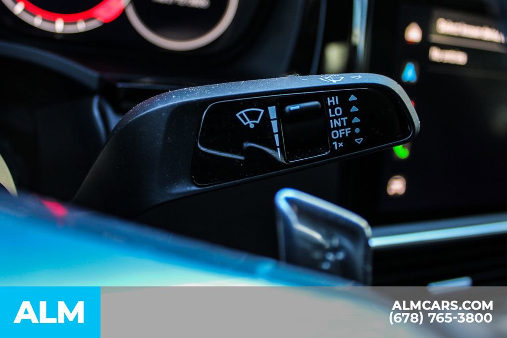 Used 2023 Porsche Cayenne Platinum Edition image 27