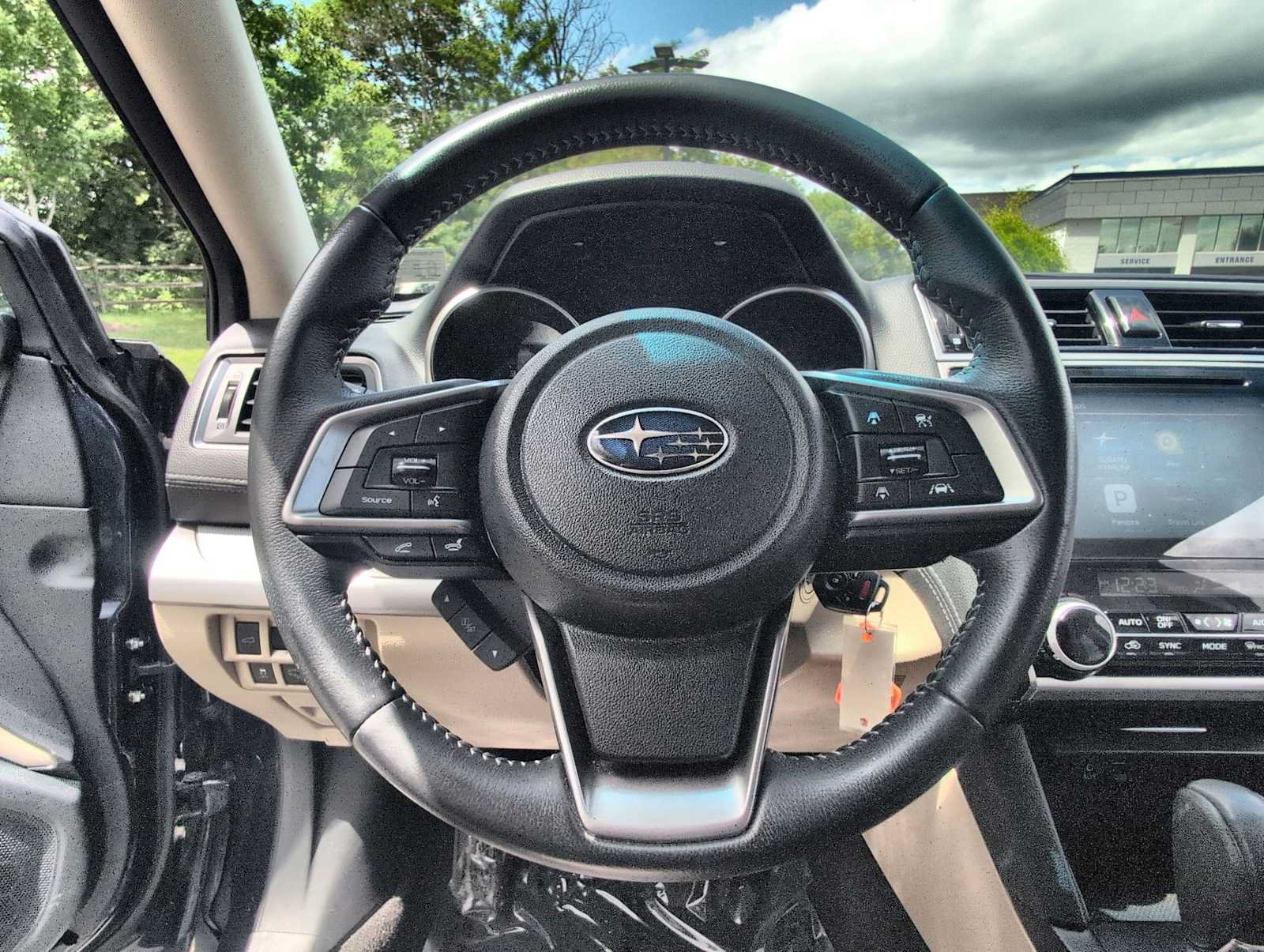 Used 2018 Subaru Outback 2.5i Premium AWD/4WD image 22