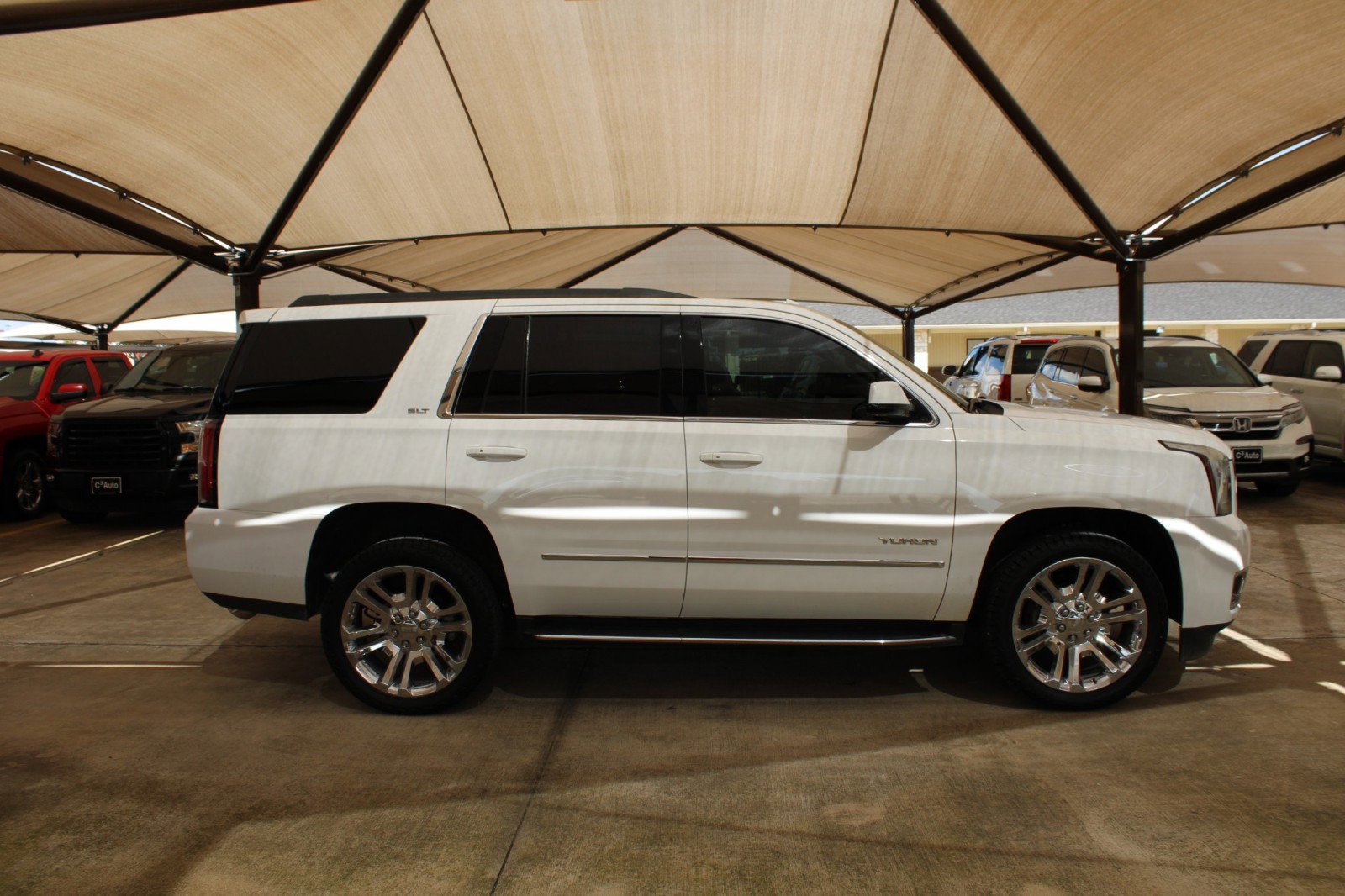 Used 2018 GMC Yukon SLT w/ Premium Edition image 10