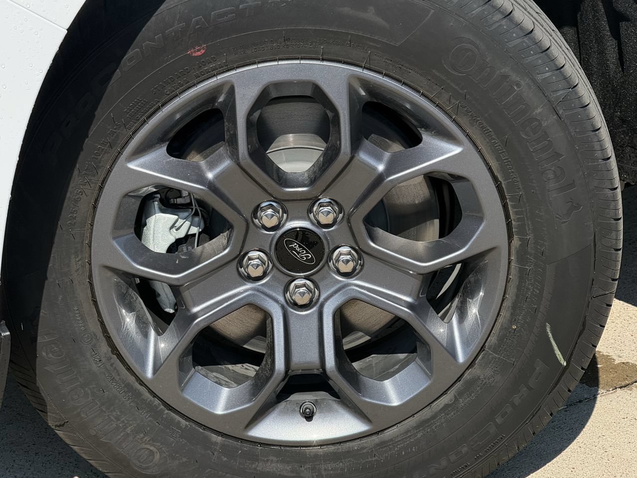 New 2026 Ford Maverick XLT w/ XLT Luxury Package FWD image 9