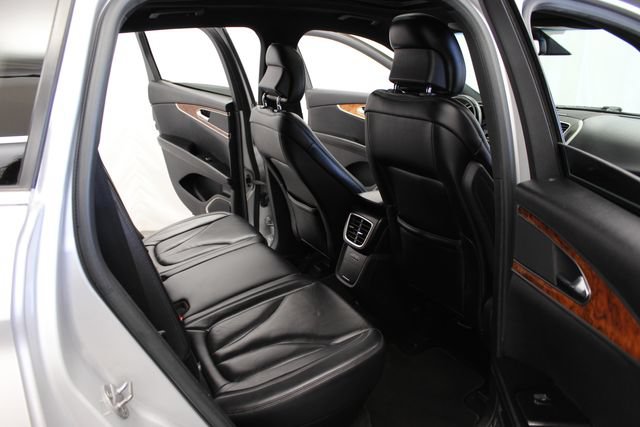 Used 2018 Lincoln MKX Select w/ Lincoln MKX Climate Package FWD image 24