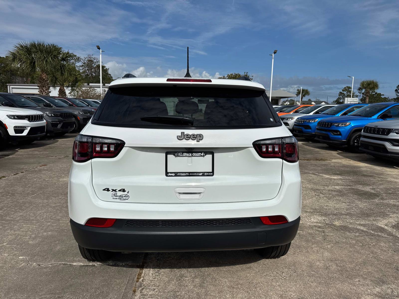 New 2026 Jeep Compass Latitude image 4