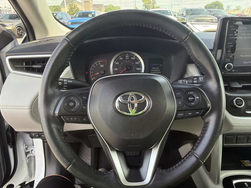 Used 2022 Toyota Corolla Cross LE AWD/4WD image 25