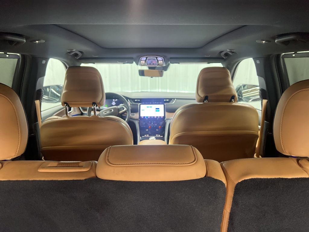 Used 2022 Jeep Grand Cherokee Summit w/ Adv Protech Group IV image 10