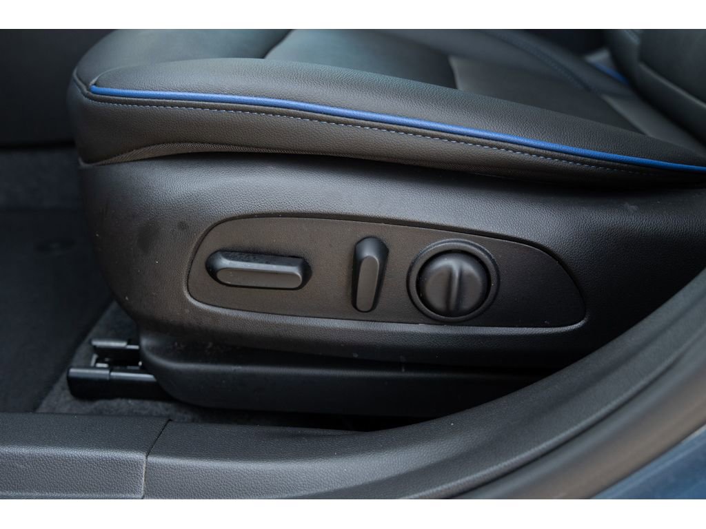 Used 2025 Buick Envista Sport Touring w/ Convenience I Package FWD image 14