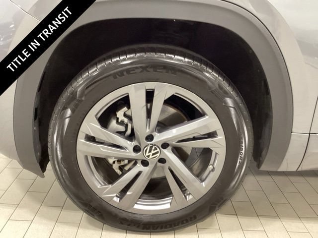 Used 2024 Volkswagen Atlas Cross Sport SEL R-Line AWD/4WD image 22