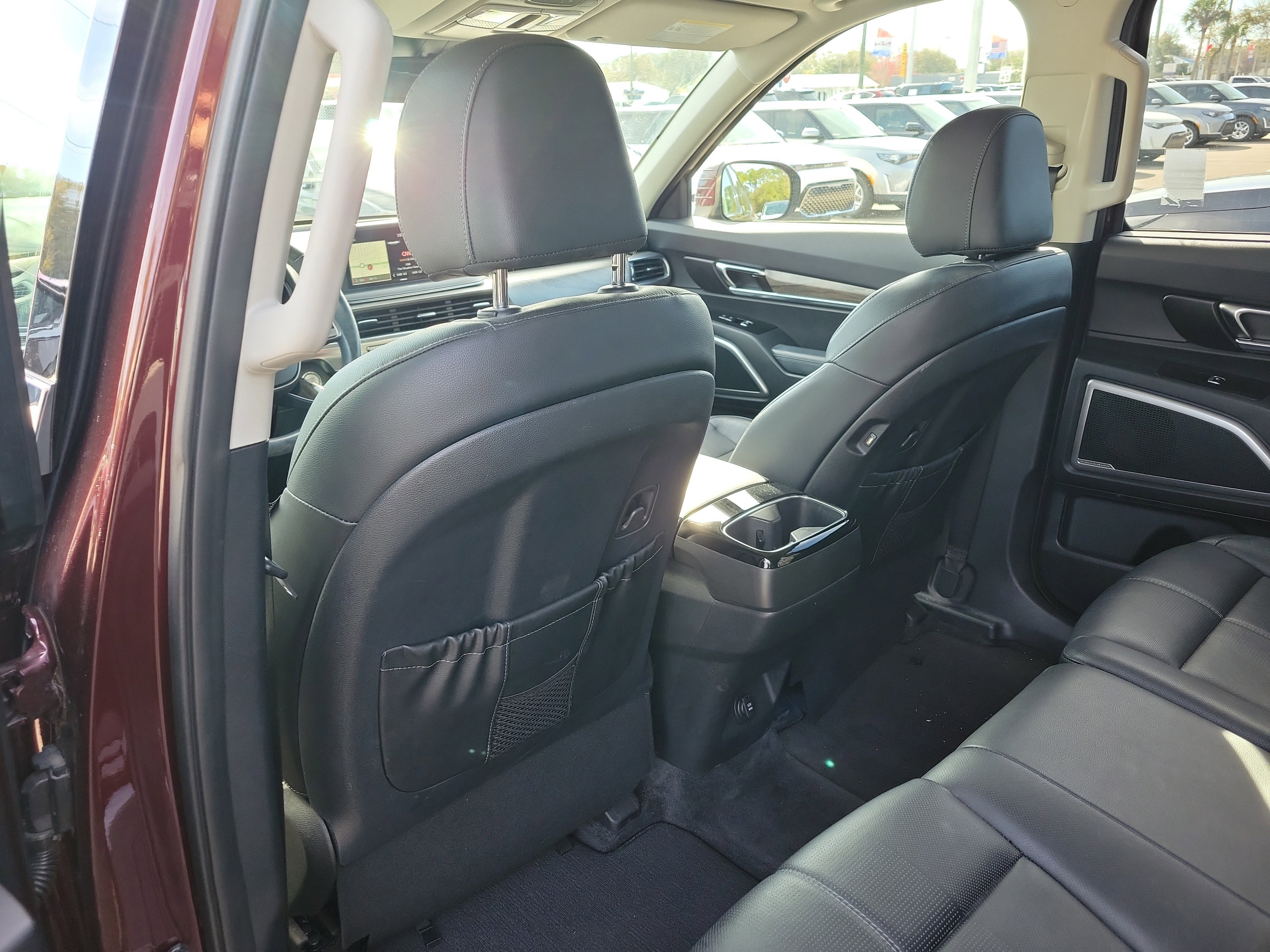 Used 2020 Kia Telluride EX image 16