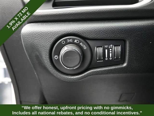 New 2026 Chrysler Voyager LX FWD image 37