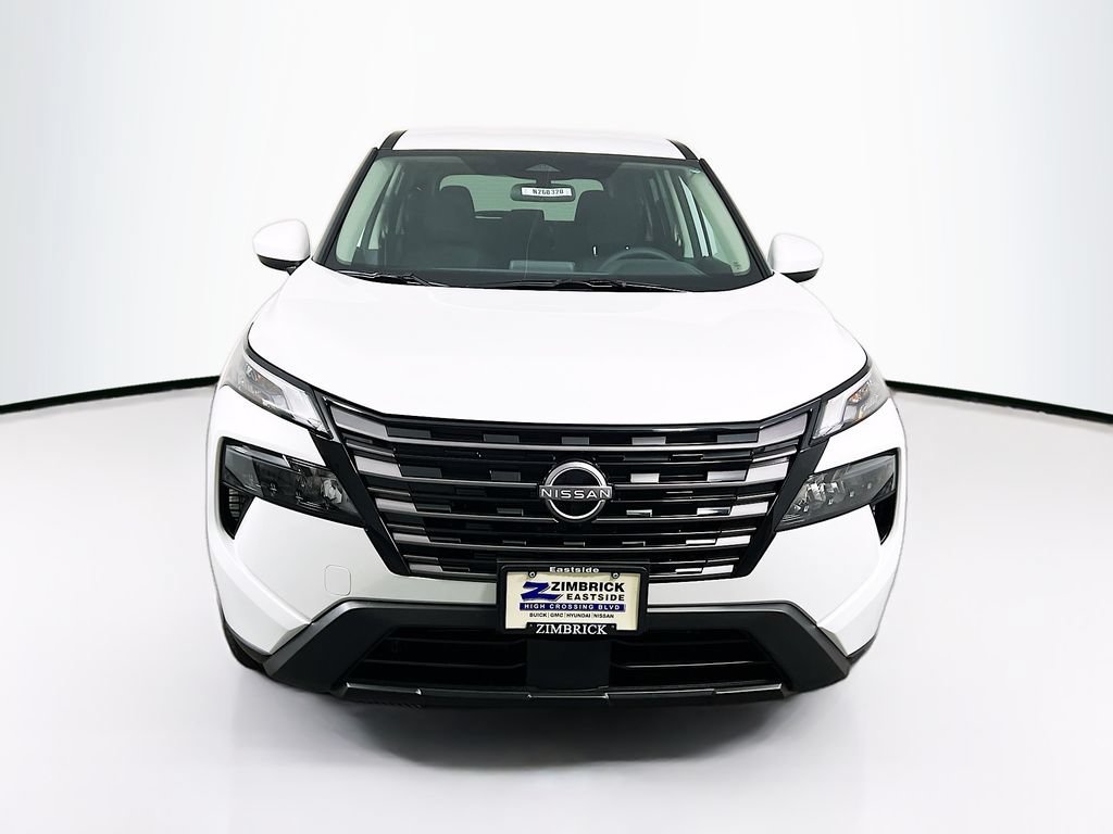 New 2026 Nissan Rogue SV AWD/4WD image 2