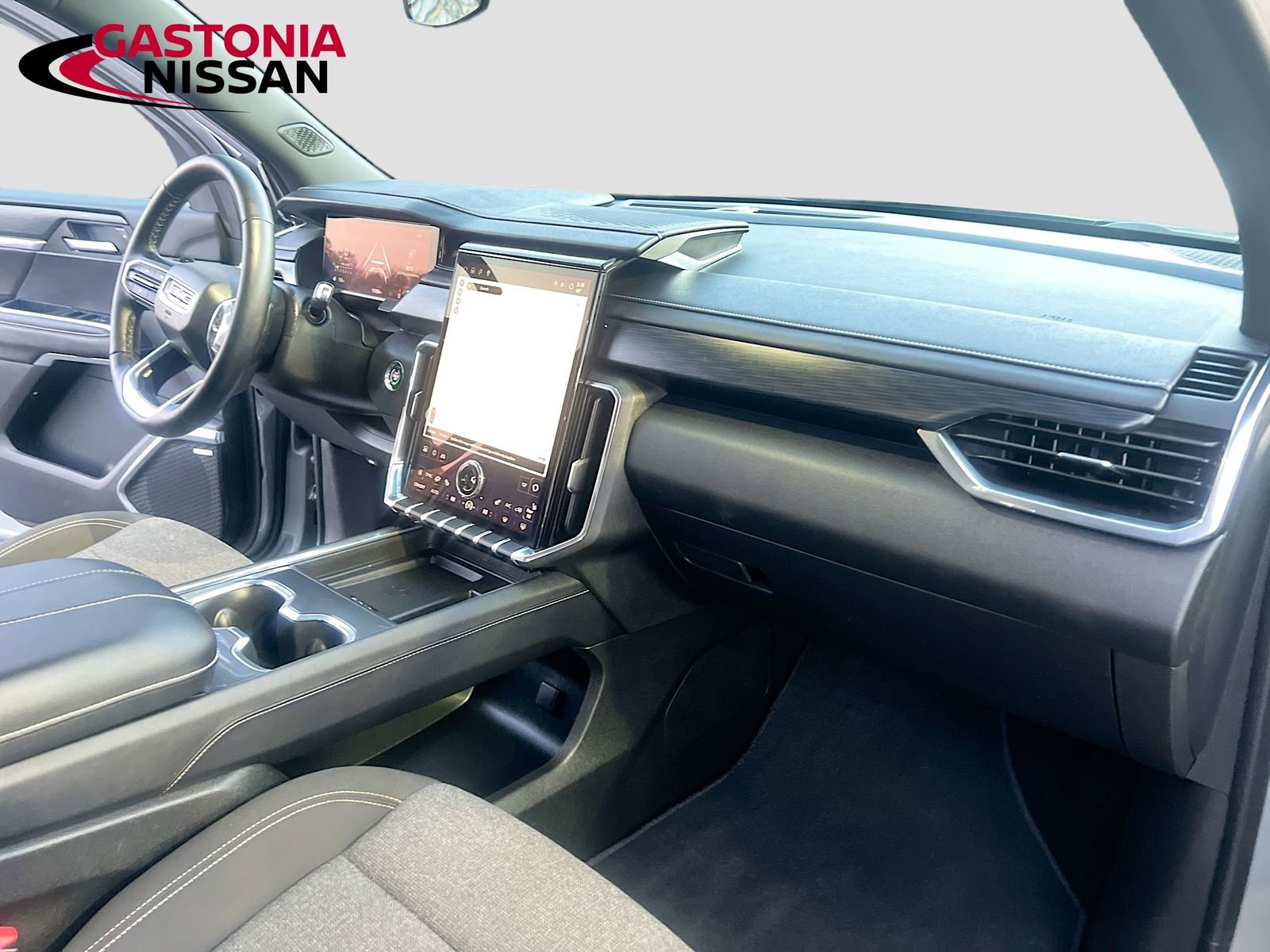 Used 2025 GMC Acadia Elevation image 40