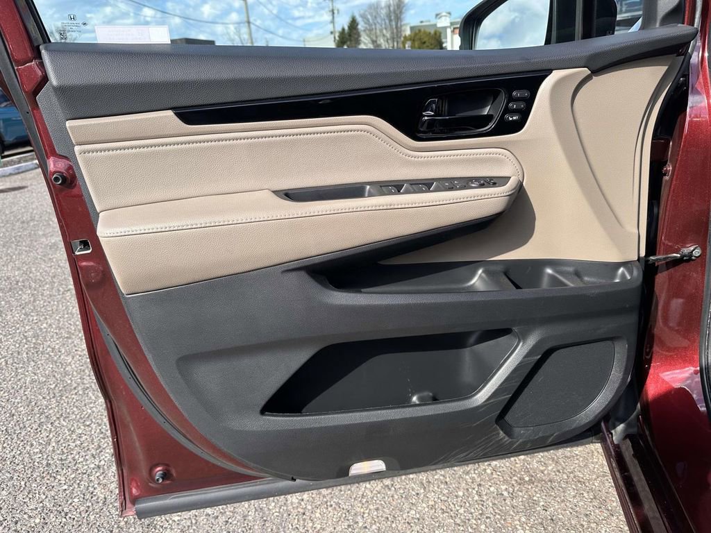 Used 2021 Honda Odyssey Touring image 8