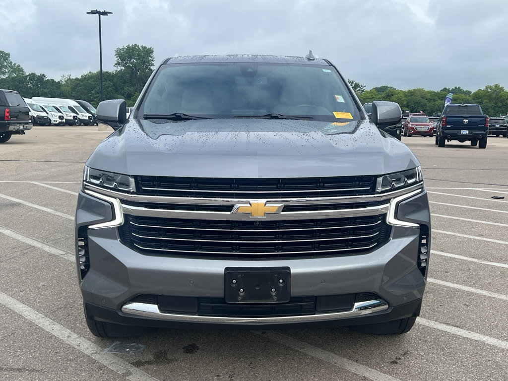 Used 2022 Chevrolet Tahoe LT w/ Luxury Package AWD/4WD image 9