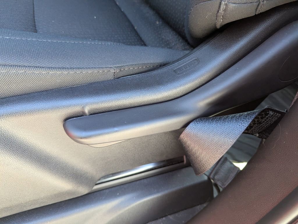 Certified 2025 Chevrolet Silverado 1500 W/T w/ Z71 Off-Road Package image 18