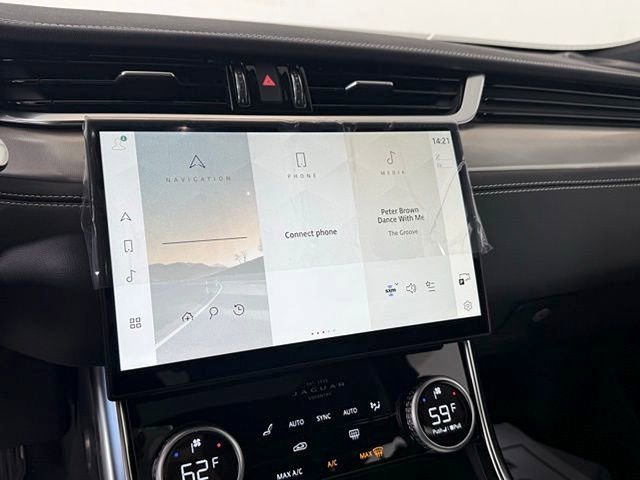 New 2024 Jaguar XF R-Dynamic SE image 28