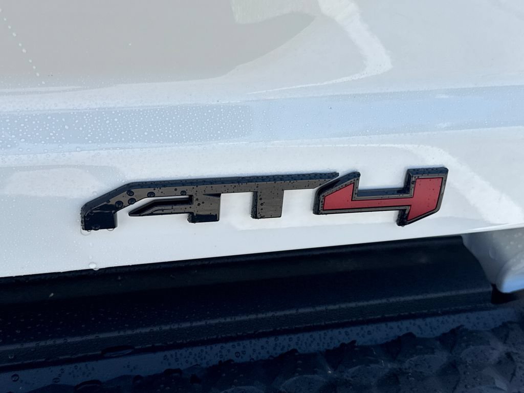 New 2026 GMC Canyon AT4 w/ Technology Plus Package AWD/4WD image 6