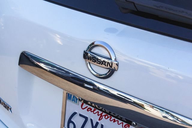 Used 2013 Nissan Pathfinder SV FWD image 11