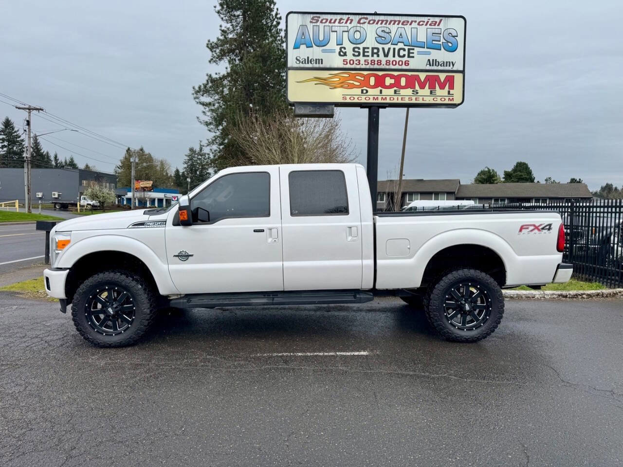 Used 2016 Ford F350 Lariat w/ Lariat Ultimate Package AWD/4WD image 5