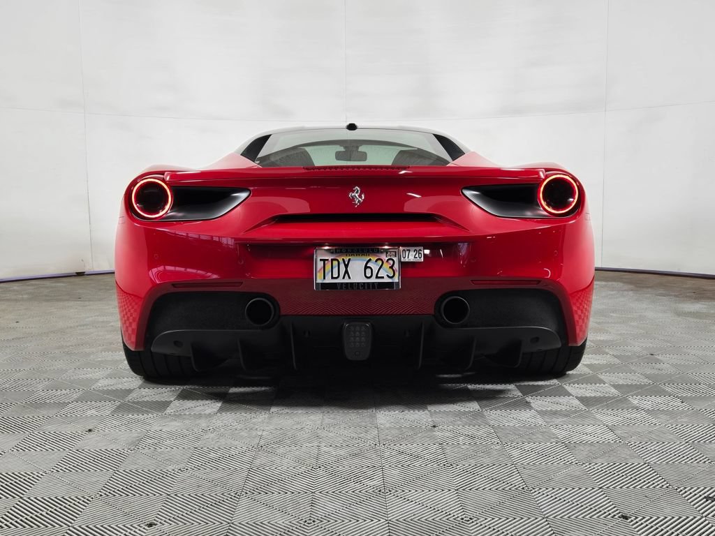 Used 2017 Ferrari 488 GTB RWD image 6