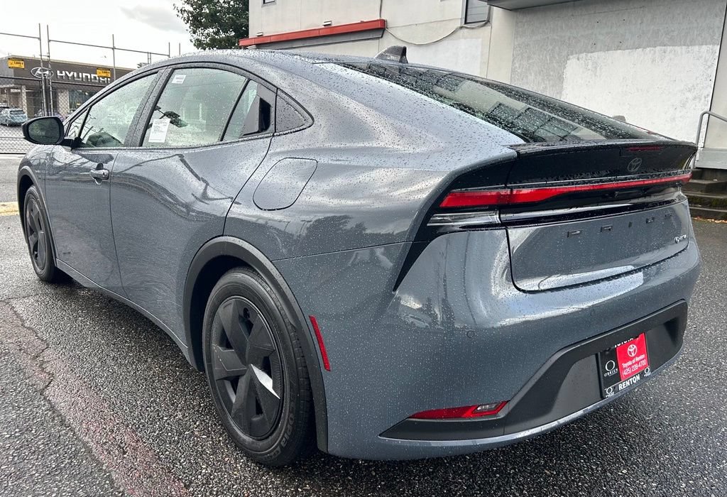 New 2027 Toyota Prius LE FWD image 7