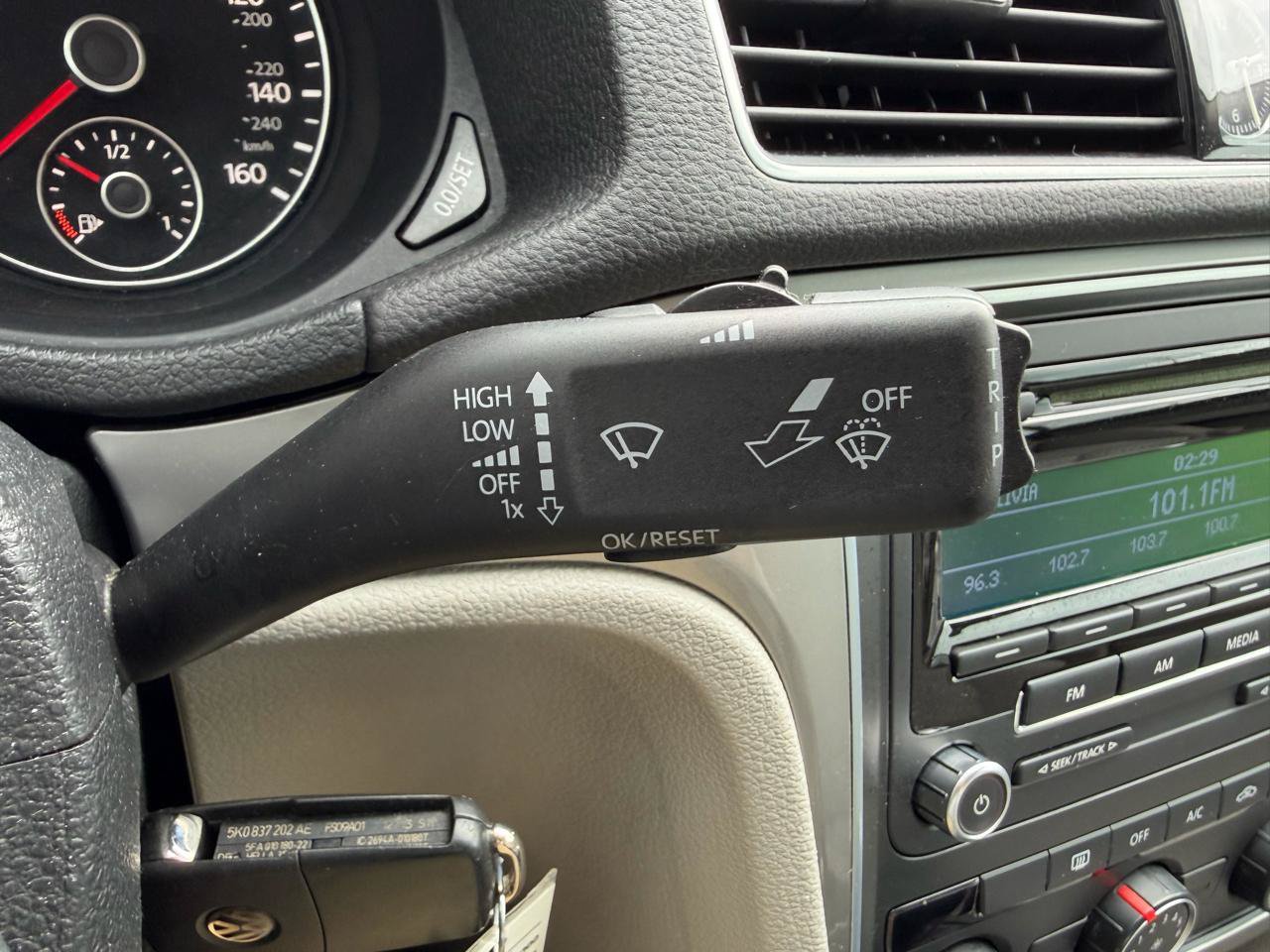 Used 2013 Volkswagen Passat 2.5 S FWD image 26