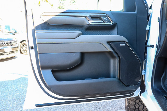 Used 2024 Chevrolet Silverado 2500 ZR2 AWD/4WD image 22