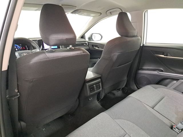 Used 2025 Toyota Camry LE image 11