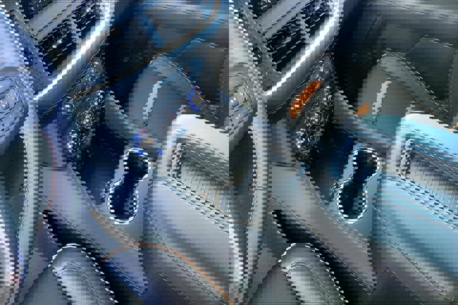 Used 2024 GMC Yukon AT4 w/ AT4 Premium Package image 17