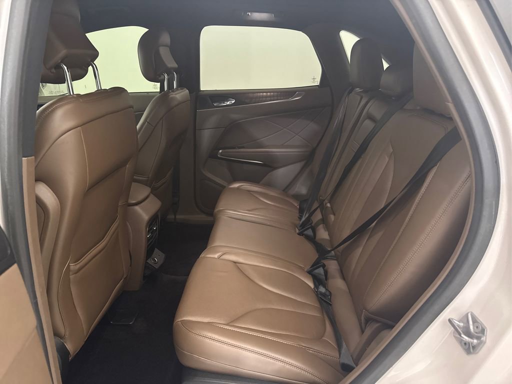 Used 2017 Lincoln MKC Reserve FWD image 24