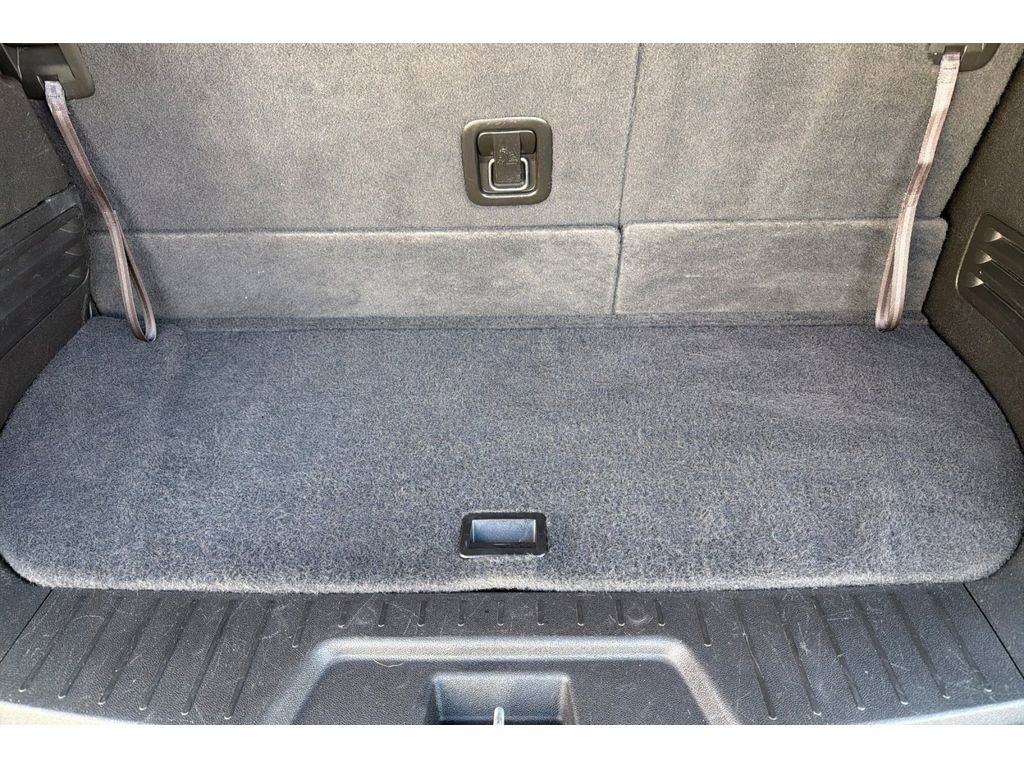 Used 2014 Chevrolet Traverse LT w/ LPO, 'HIT The Road' Package image 18