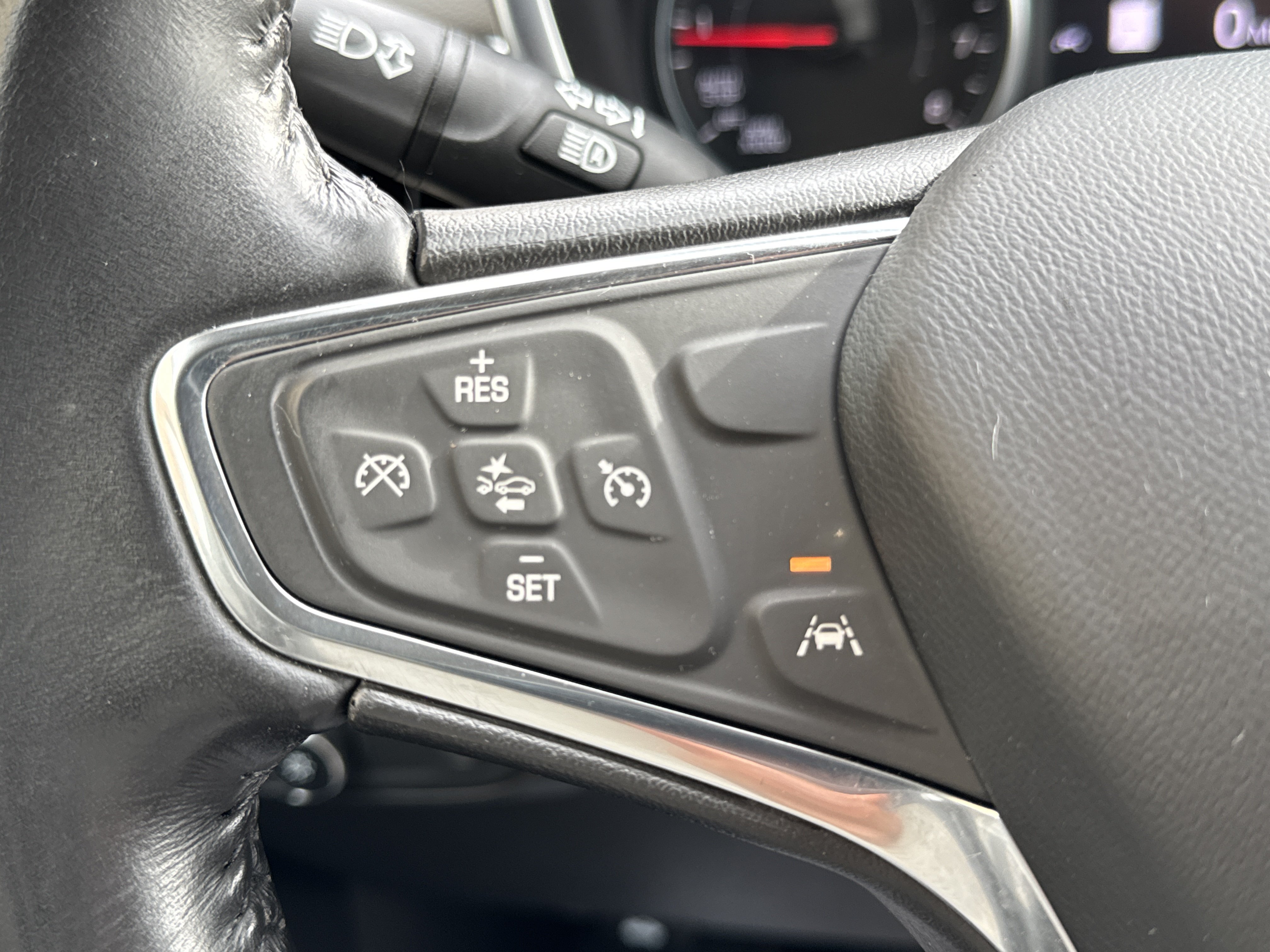 Used 2021 Chevrolet Equinox LT AWD/4WD image 16
