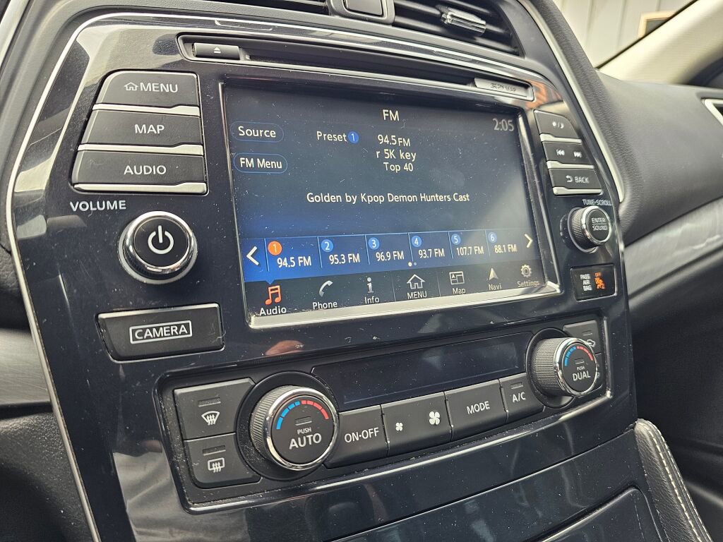 Used 2017 Nissan Maxima Platinum image 28