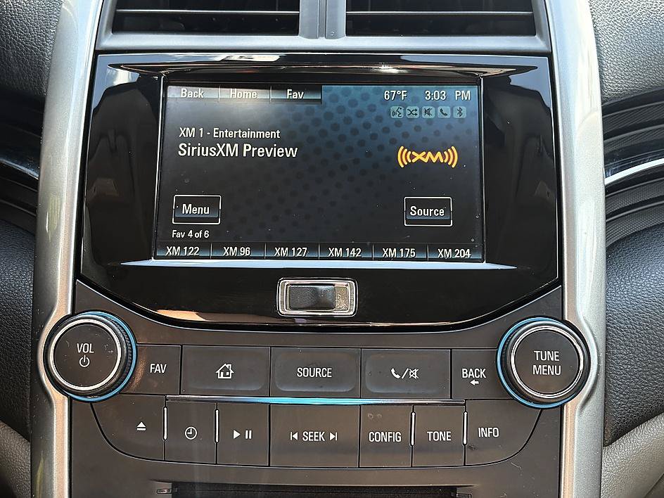 Used 2015 Chevrolet Malibu LT w/ Power Convenience Package FWD image 22