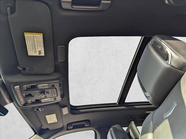 Used 2024 Cadillac Escalade Sport w/ LPO, ONYX Package image 16