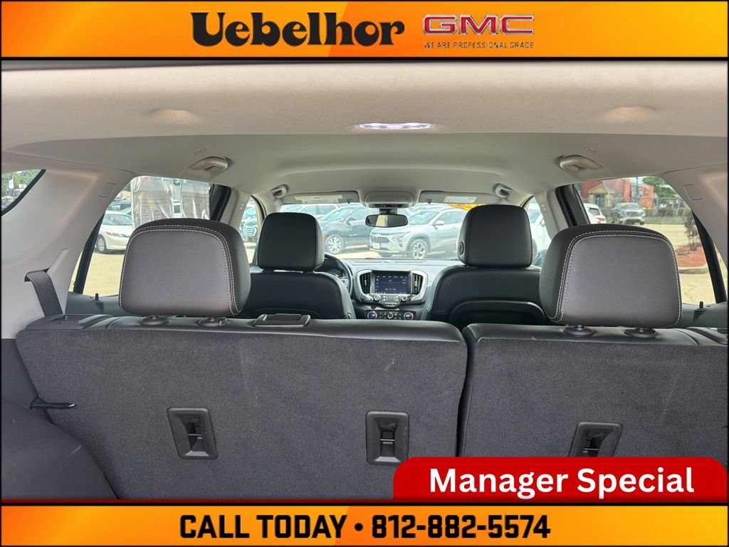 Used 2024 GMC Terrain SLT AWD/4WD image 10
