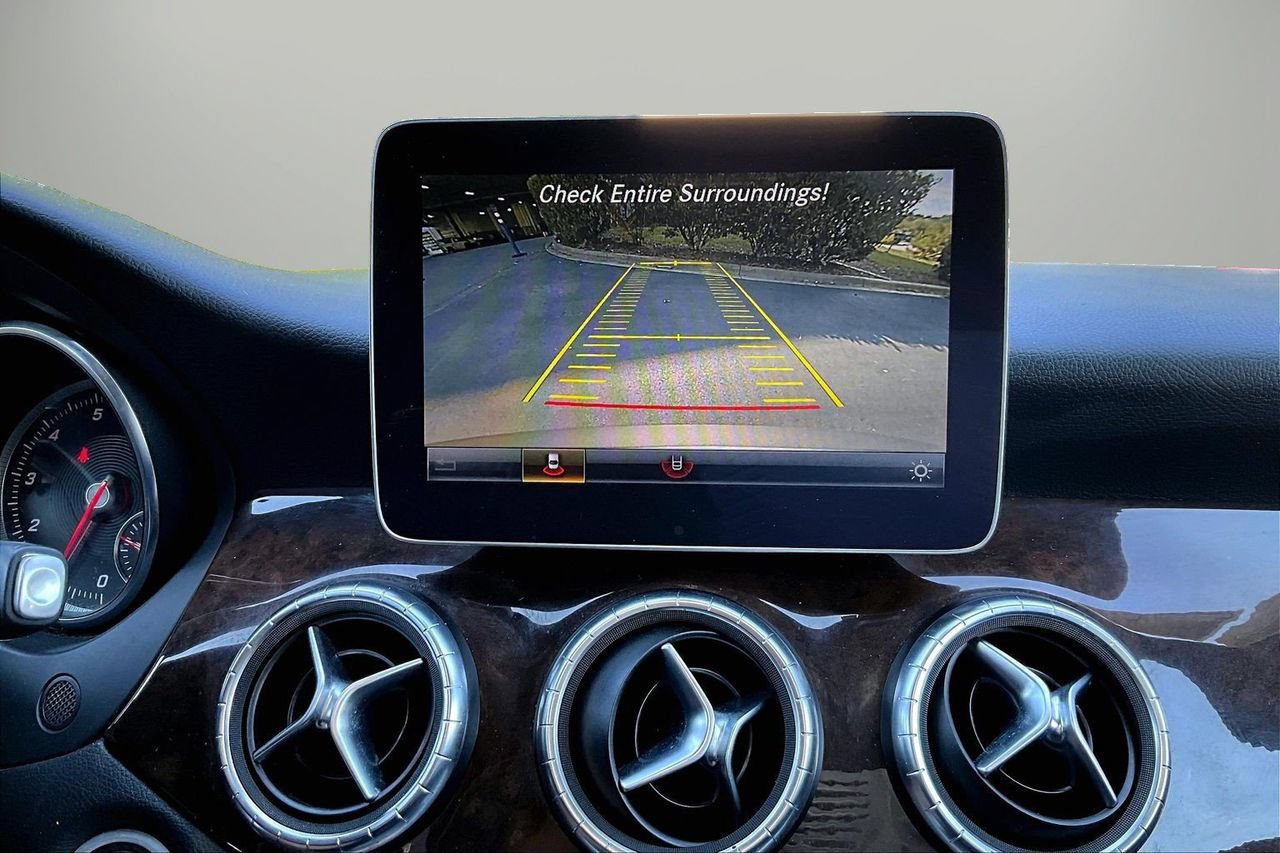 Used 2019 Mercedes-Benz CLA 250 4MATIC image 13