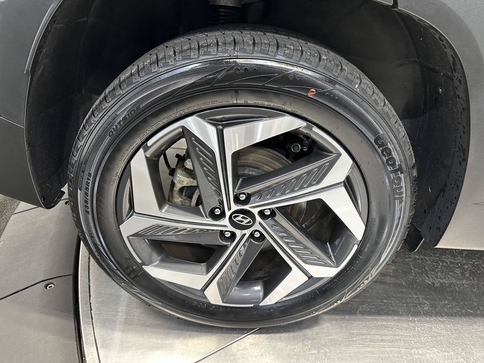 Certified 2024 Hyundai Tucson SEL AWD/4WD image 11