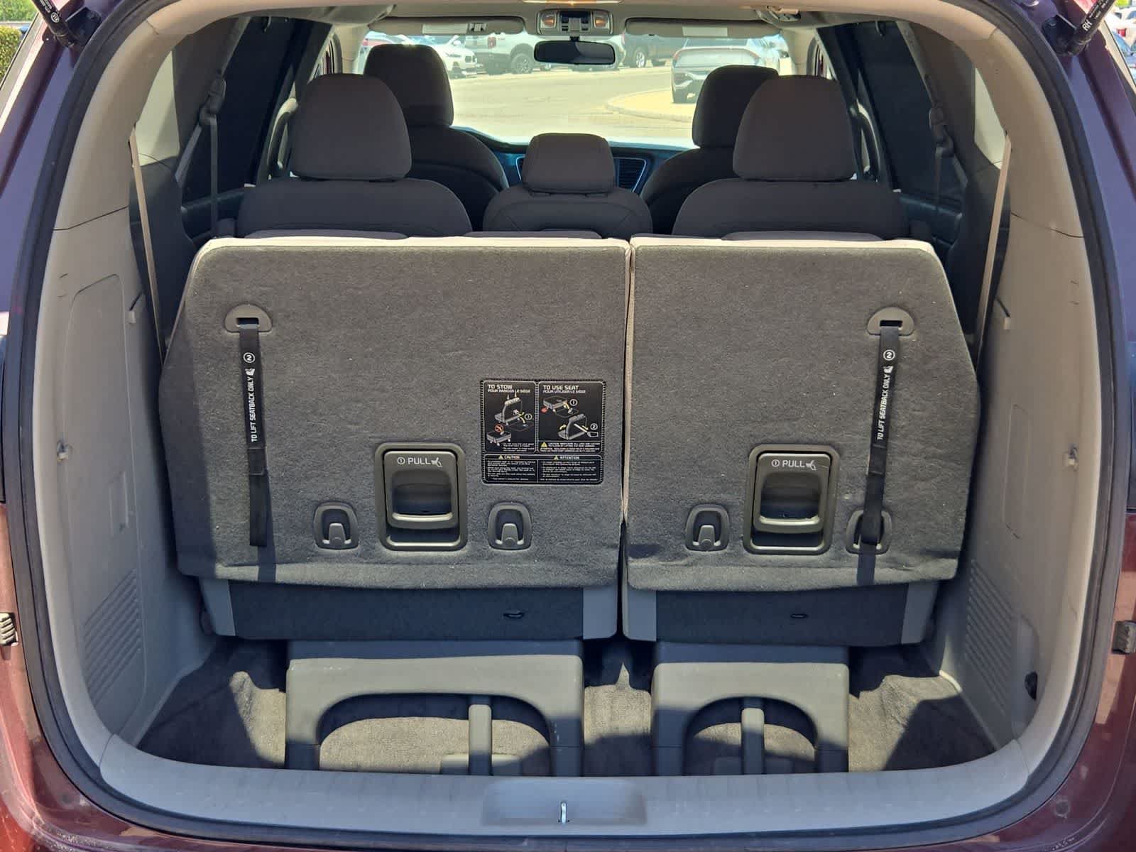 Used 2015 Kia Sedona LX w/ LX Convenience Package FWD image 34