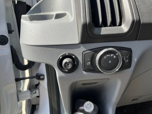 Used 2015 Ford Transit 150 XLT RWD image 28