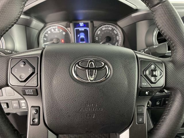 Used 2022 Toyota Tacoma TRD Sport w/ Technology Package image 14