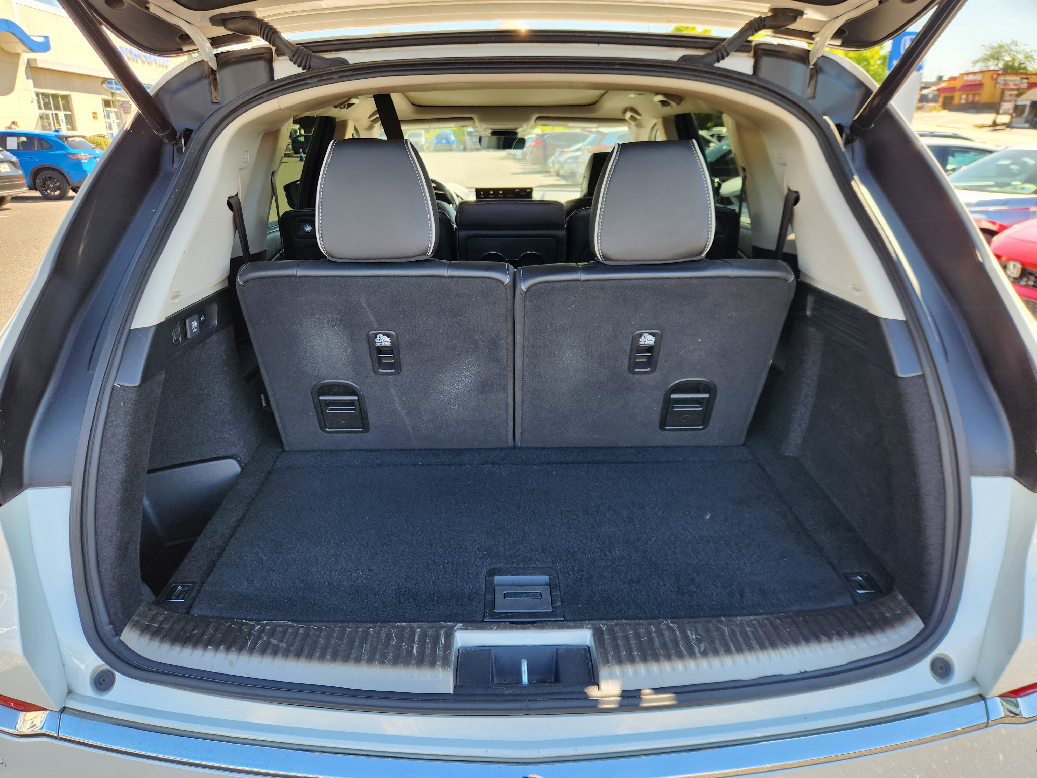 Used 2023 Acura MDX SH-AWD w/ Advance Package image 21