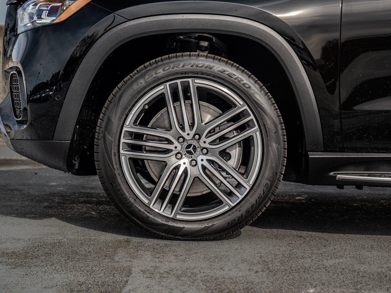 Certified 2026 Mercedes-Benz GLS 450 4MATIC image 15