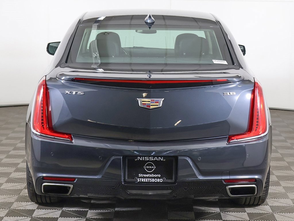 Used 2018 Cadillac XTS Luxury w/ Driver Awareness Package image 15