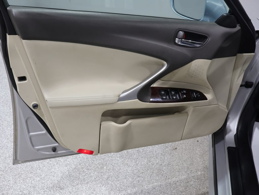 Used 2007 Lexus IS 250 AWD image 19