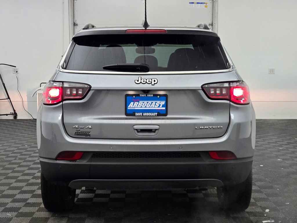 Used 2024 Jeep Compass Limited image 12