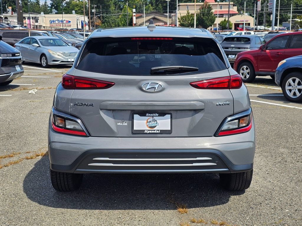 Used 2023 Hyundai Kona SE FWD image 6