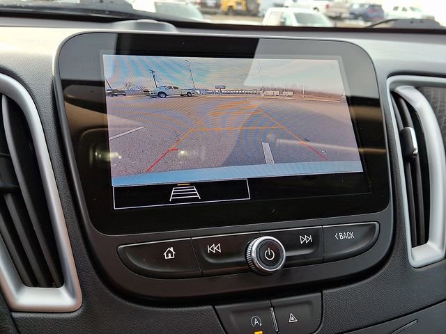 Used 2024 Chevrolet Malibu LT image 17