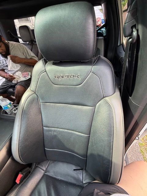 Used 2018 Ford F150 Raptor w/ Equipment Group 802A Luxury AWD/4WD image 8