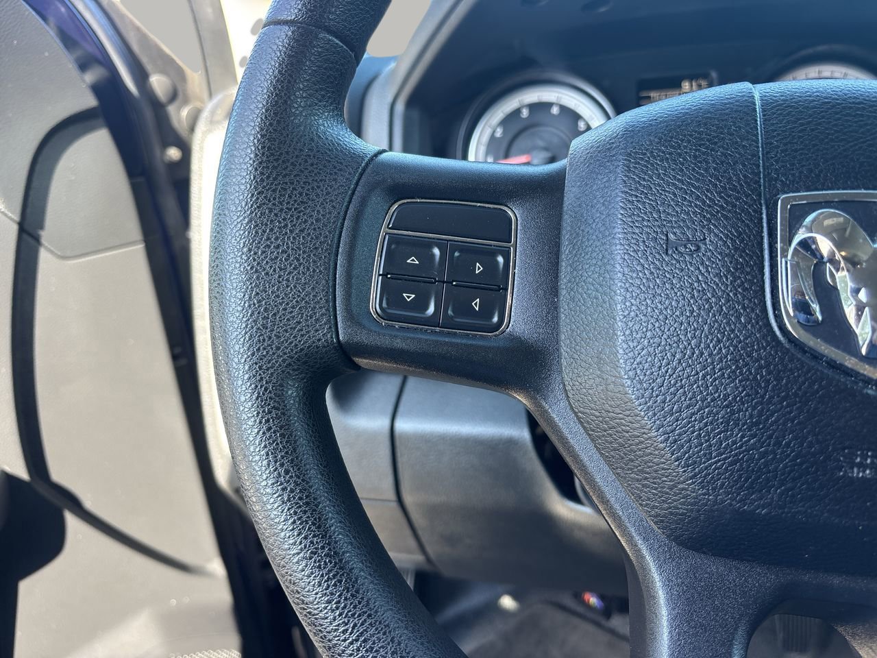 Used 2015 RAM 1500 Tradesman image 25