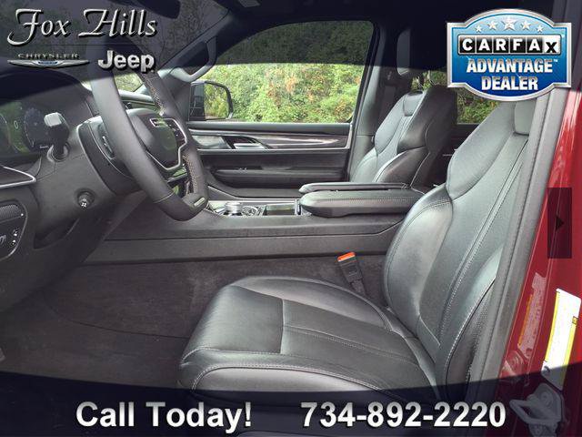 Certified 2024 Jeep Wagoneer 4WD w/ Premium Group I image 17