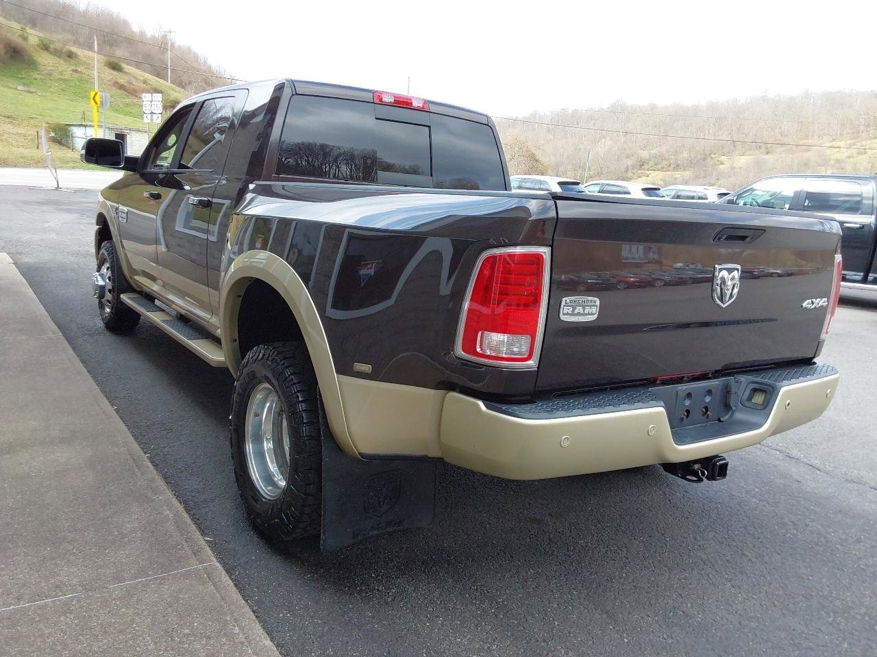 Used 2016 RAM 3500 Laramie Longhorn image 10